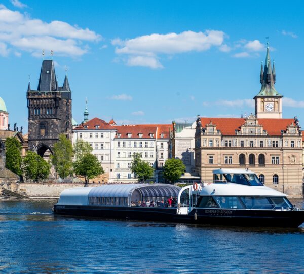 Crucero por el Rio Moldaba 1 hora